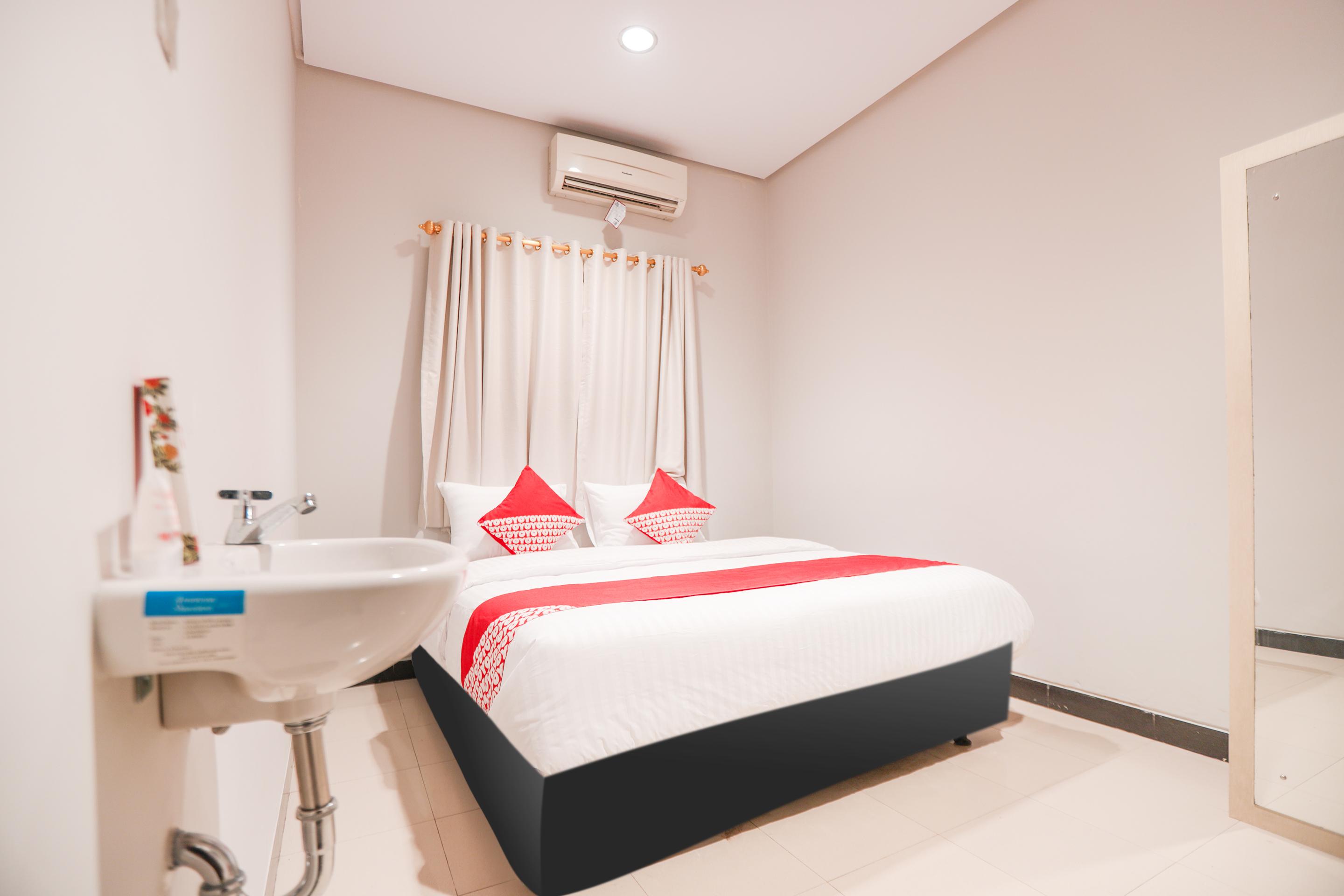 ג'קרטה Oyo 148 Cempaka Place Homestay מראה חיצוני תמונה