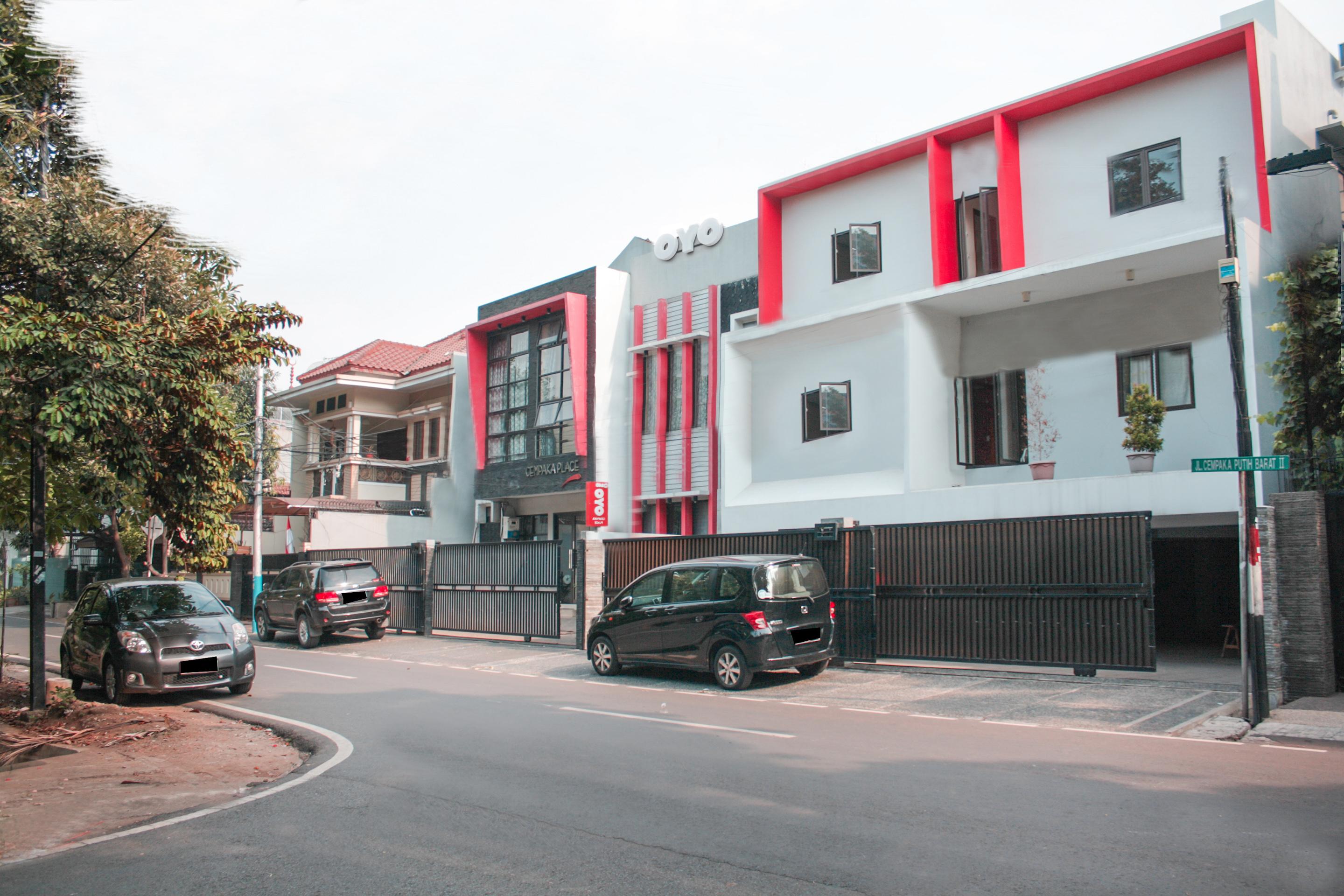 ג'קרטה Oyo 148 Cempaka Place Homestay מראה חיצוני תמונה