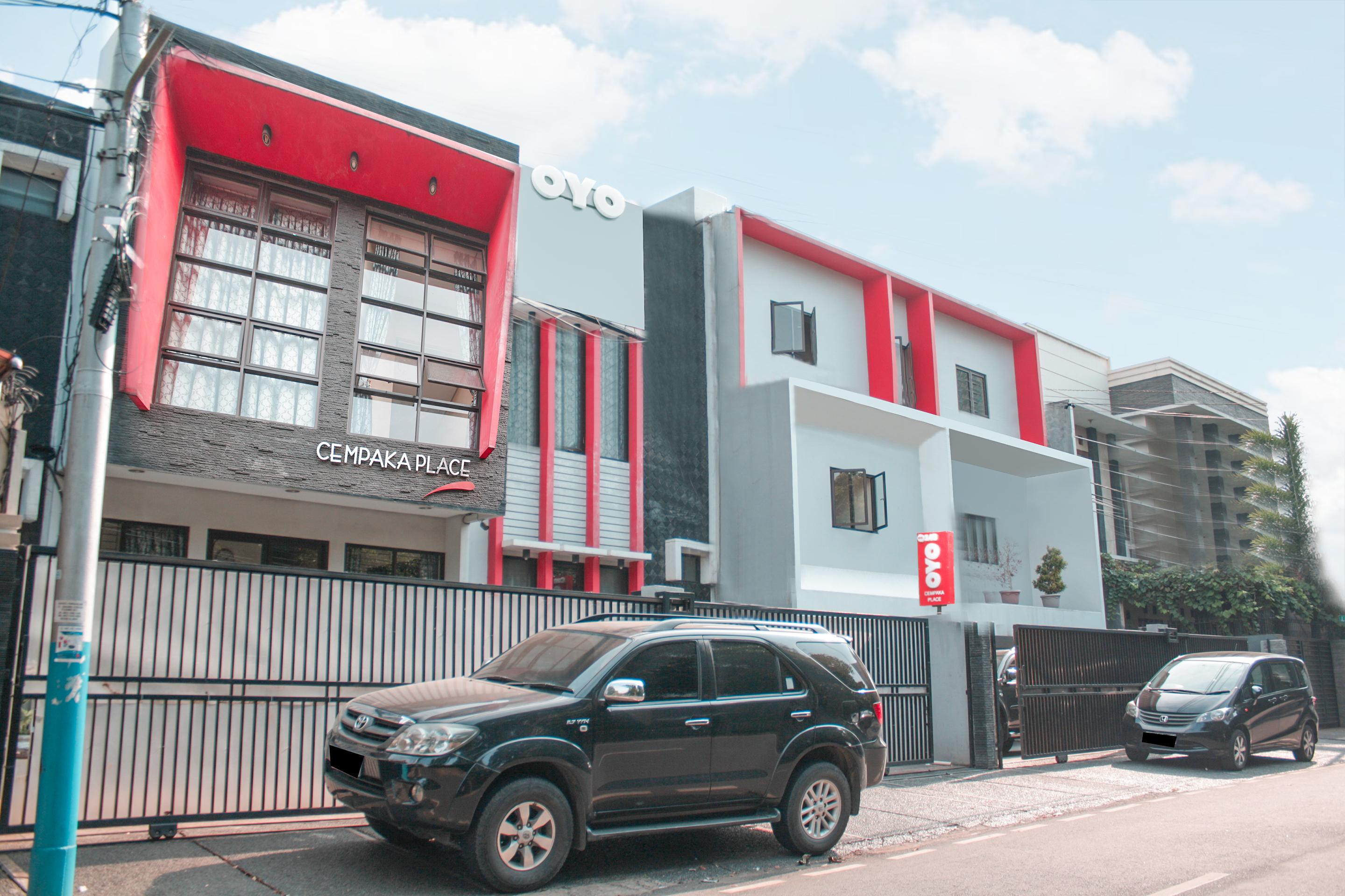ג'קרטה Oyo 148 Cempaka Place Homestay מראה חיצוני תמונה