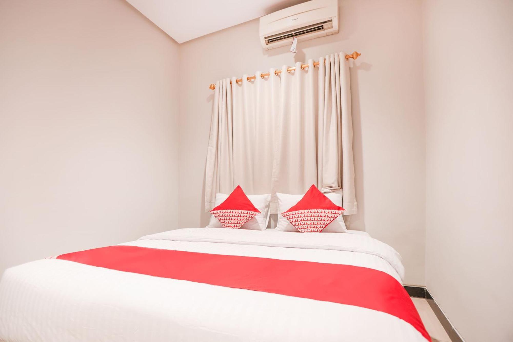 ג'קרטה Oyo 148 Cempaka Place Homestay מראה חיצוני תמונה