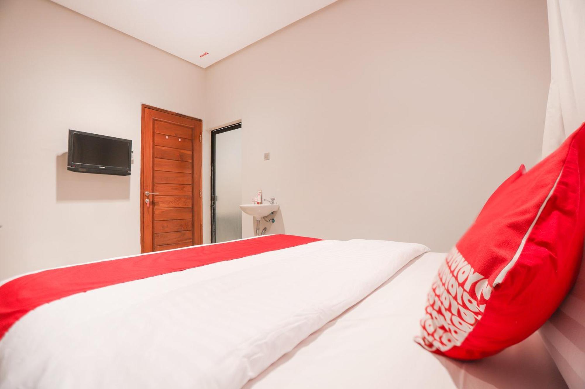 ג'קרטה Oyo 148 Cempaka Place Homestay מראה חיצוני תמונה