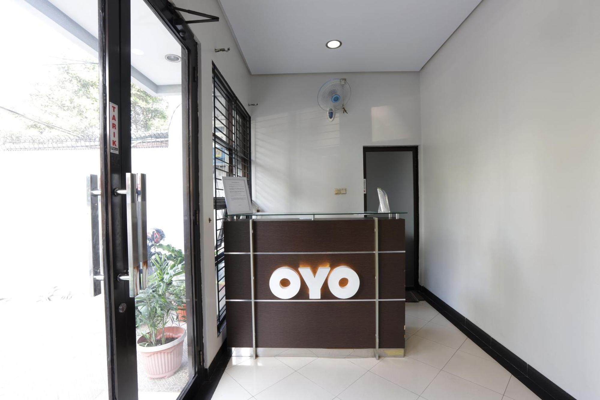 ג'קרטה Oyo 148 Cempaka Place Homestay מראה חיצוני תמונה