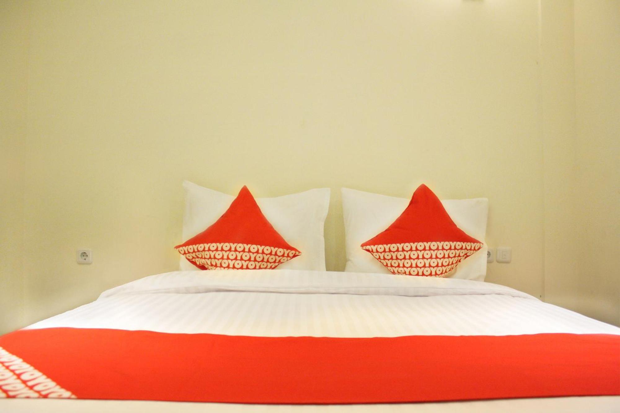 ג'קרטה Oyo 148 Cempaka Place Homestay מראה חיצוני תמונה